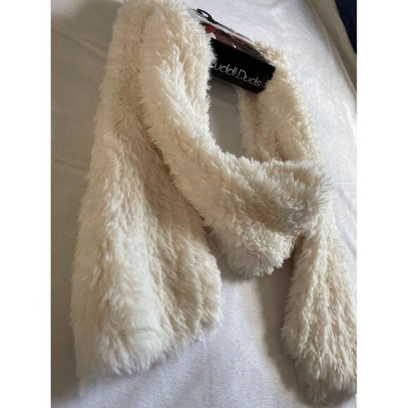 Cuddl Duds Furry Scarf One Size Ivory - Picture 5 of 6